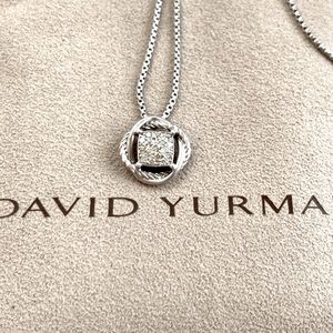 David Yurman Diamond Infinity Crossover Pendant Necklace with bag💕